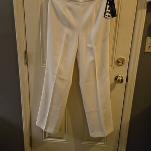 Le Suit White Straight Leg Pants for Formal Occasions